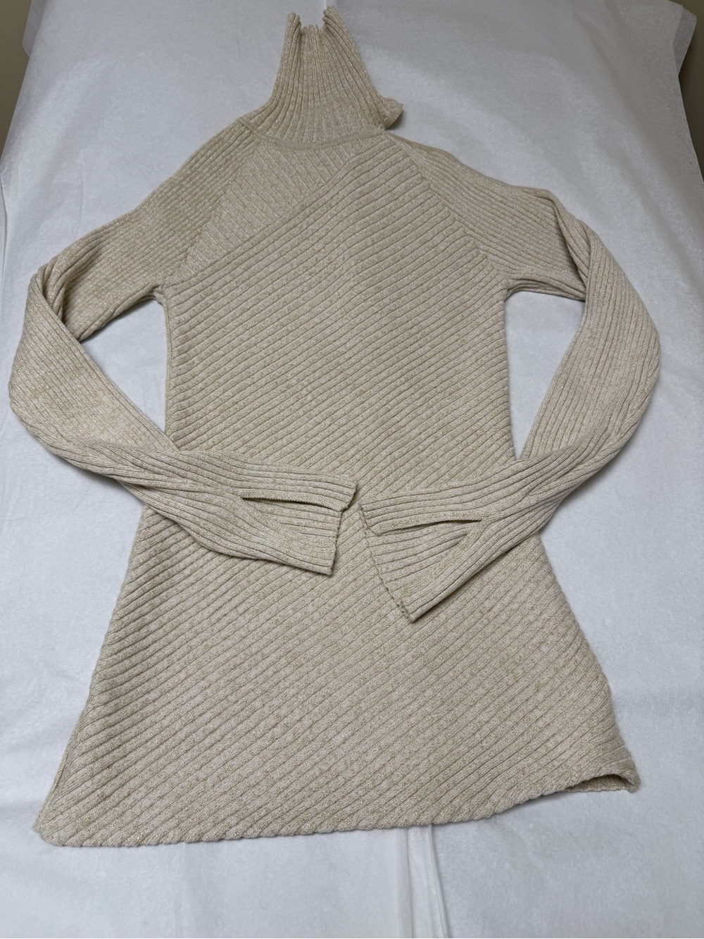 NWOT💥 Hudson Los Angeles turtleneck sweater cut-out shoulder 💥
